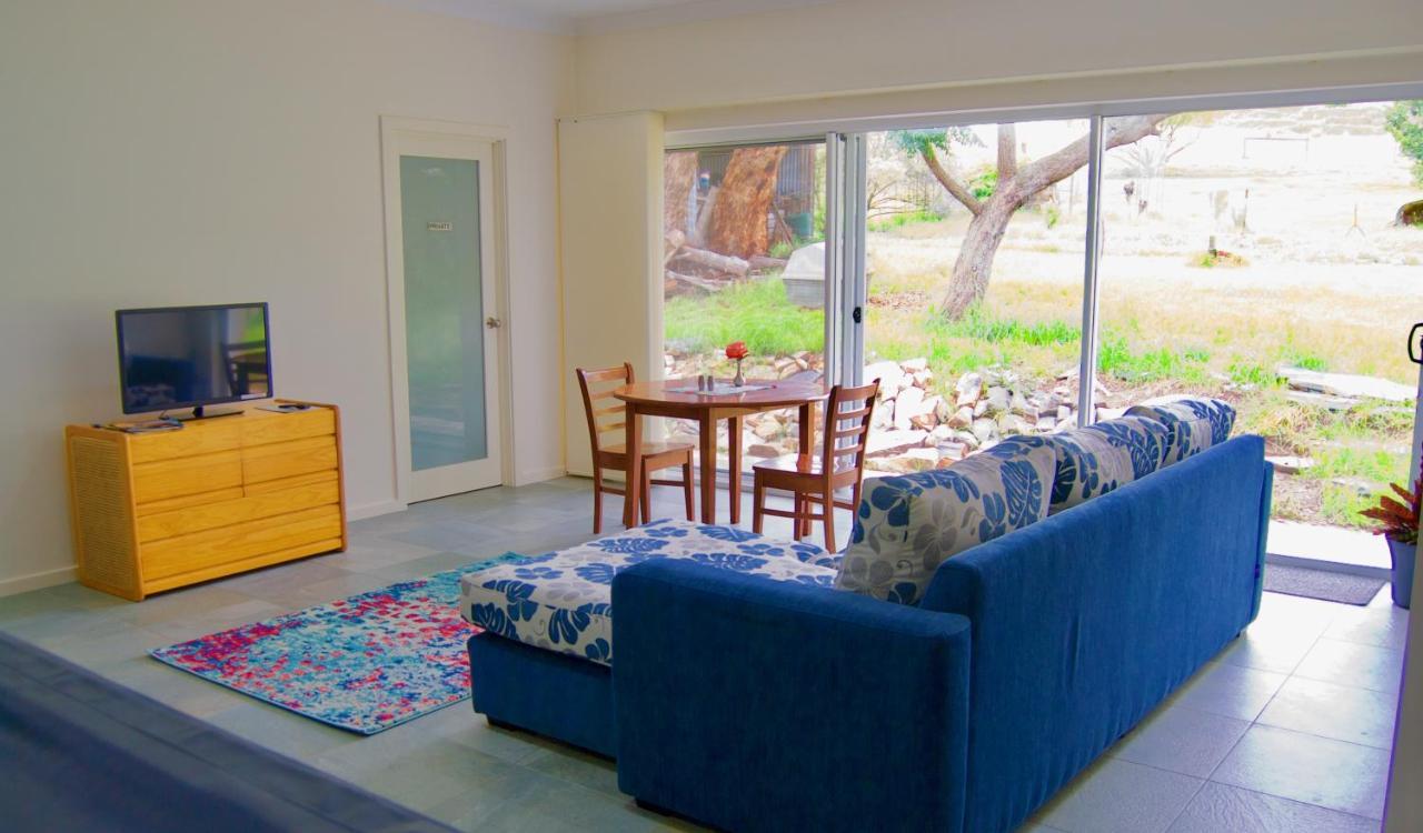 ויקטור הרבור Back Valley Farmstay Bed And Breakfast מראה חיצוני תמונה